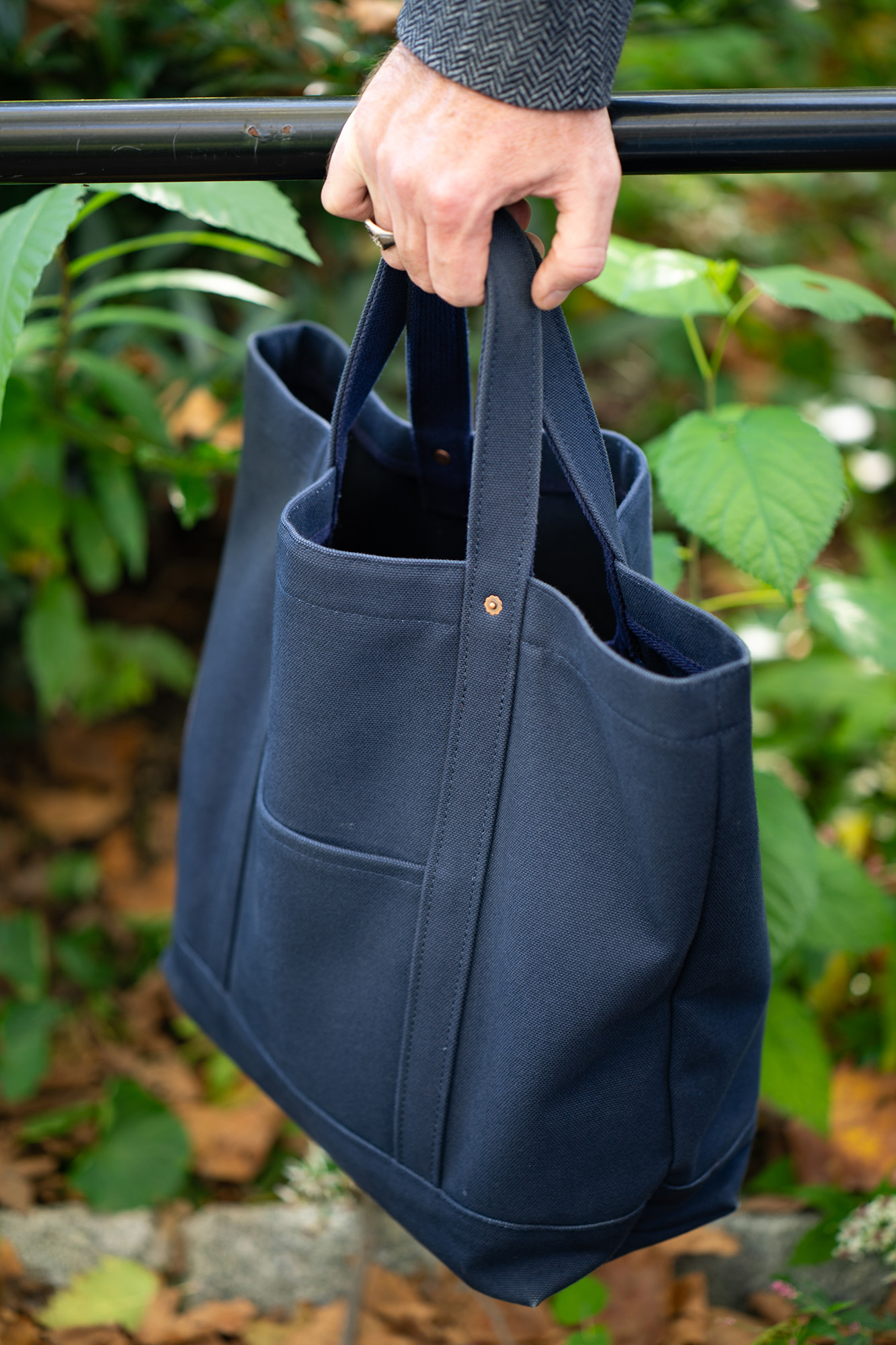 A Closer Look at The Dayware Tote Bag Family